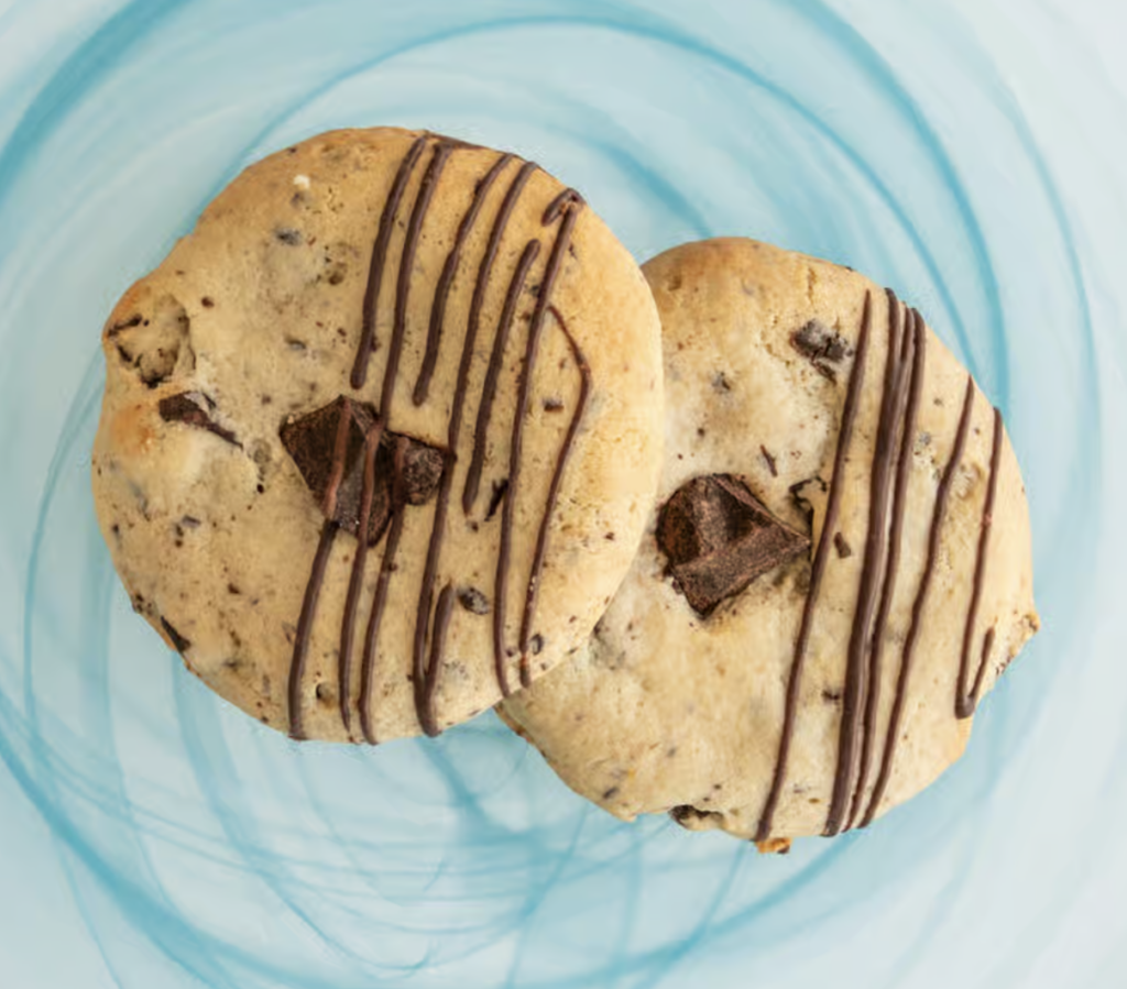 Nutella Filled Chocolate Chip Cookies